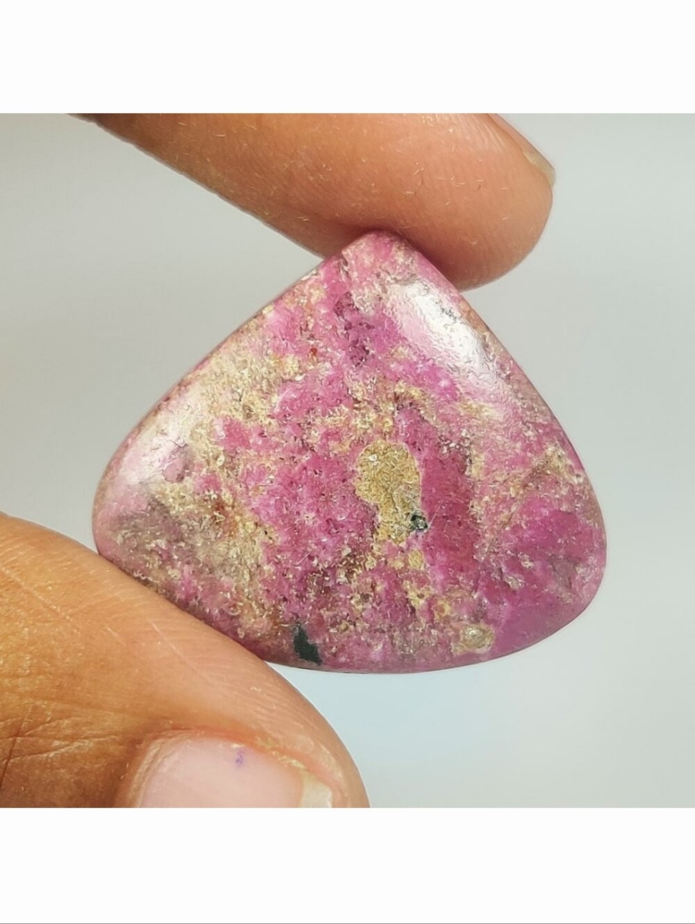16.86 Ct Natural Pink Cobalt Pear Cab